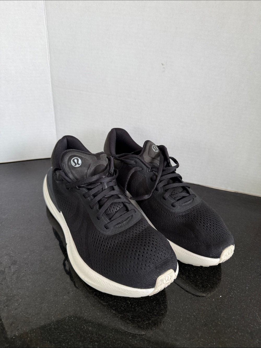 Lululemon Beyondfeel Men's Running Shoes Size 9.5 Black Bone Rover